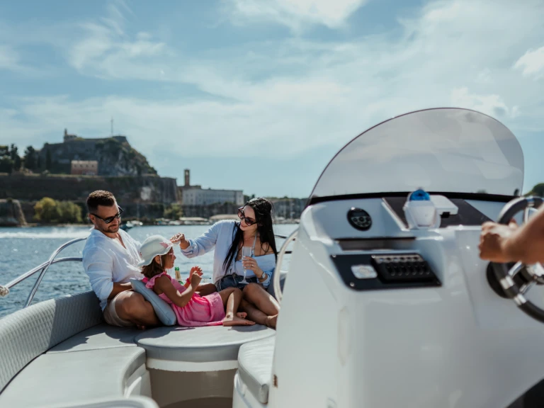 Bateau à moteur à louer à Benítses au meilleur prix