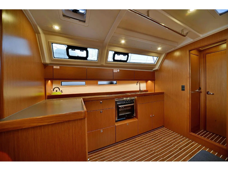 Voilier à louer à Álimos au meilleur prix