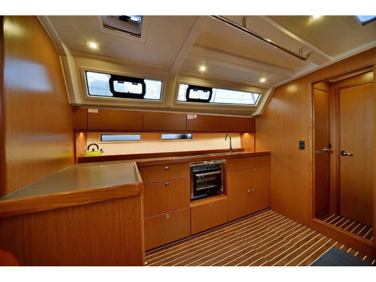 Voilier à louer à Álimos au meilleur prix