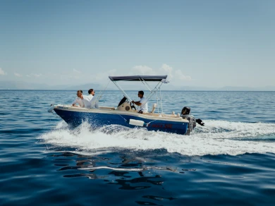 Storm Boats Storm 498 in Benitses Marina on SamBoat