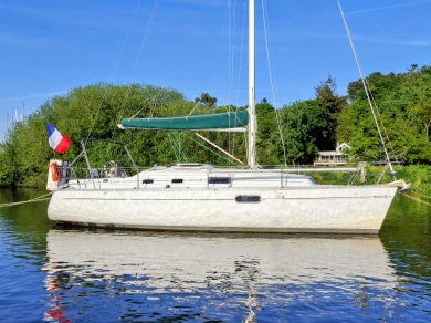 Sailboat rental in Arzon - Bénéteau Oceanis 321