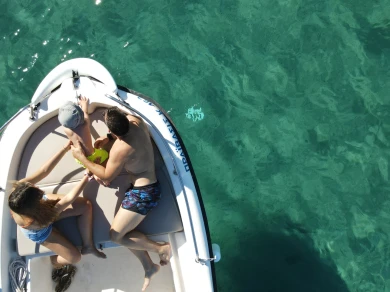 Boat rental Nireus Nireus 550 in Benítses on Samboat