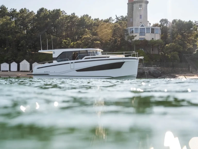 Location bateau Split pas cher Delphia 10 Sedan