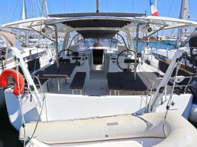 Hire a Jeanneau Sun Loft 47 Kos