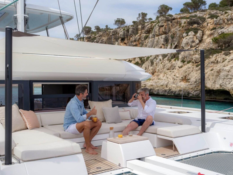 Location bateau Trogir pas cher Lagoon 55 - 4 + 2 cab.