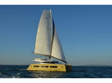 Catamaran rental with or without captain Aventura Port Grimaud