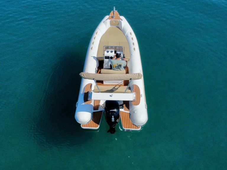 Location bateau Tomahawk VIP 2026 à Vieux port de Corfou sur Samboat