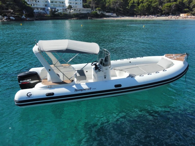 Location à Santa Eulària des Riu - Capelli Tempest 750 sur SamBoat