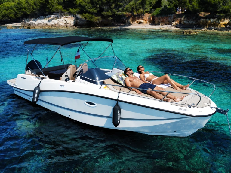Location bateau Quicksilver Quicksilver 605 Sundeck à Mandelieu-la-Napoule sur Samboat