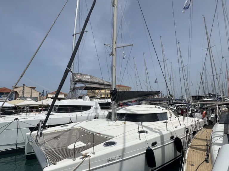 Louer Catamaran avec ou sans skipper Fountaine Pajot à Lefkáda
