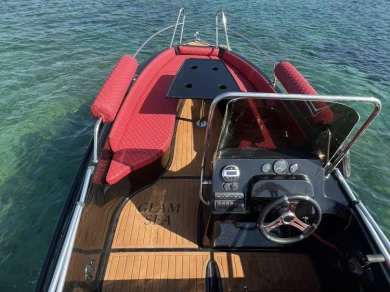 Pronajmout si ISATEK TEKNE COBRA 495 v Glyfáda