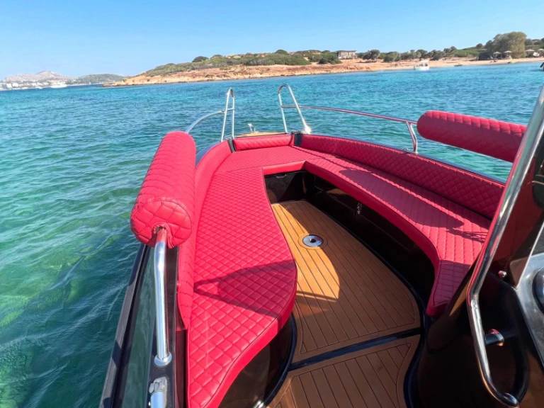 Location Bateau à moteur à Glyfáda - ISATEK TEKNE COBRA 495