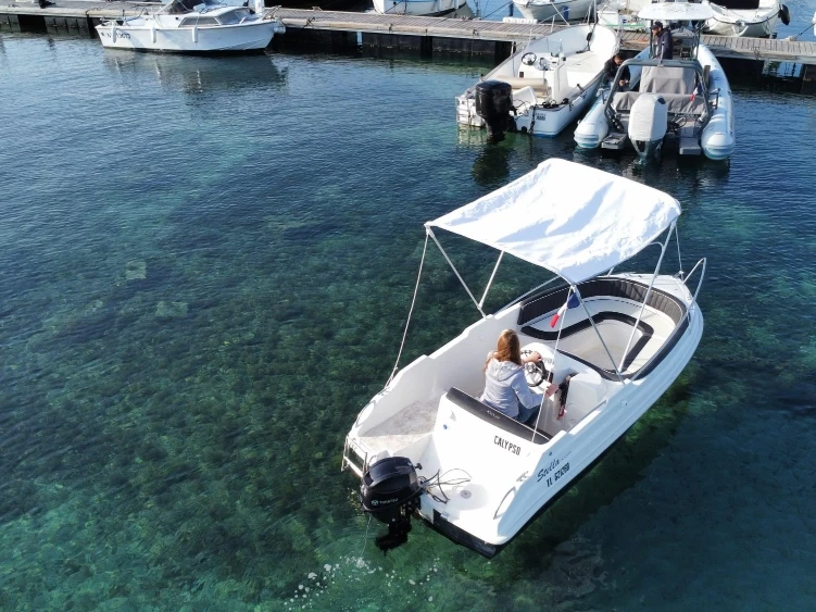 Location Bateau à moteur kruger avec permis