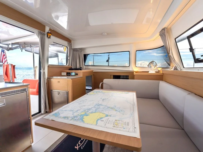 Louer Catamaran avec ou sans skipper Excess à Papeete