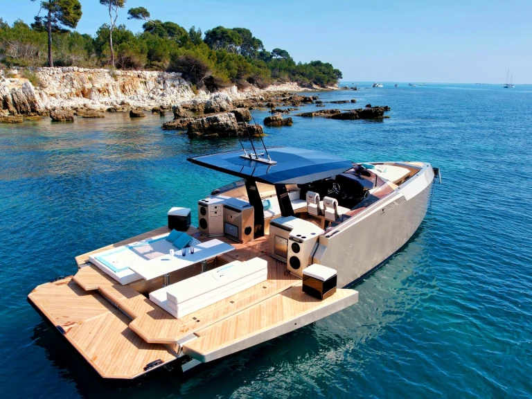 Location bateau Cannes pas cher 42 T-TOP