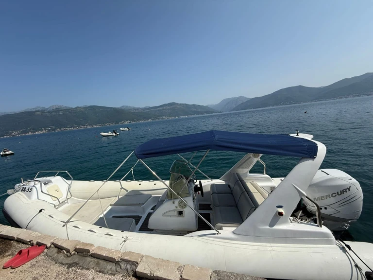 Sacs Sacs S 780 a louer à Tivat
