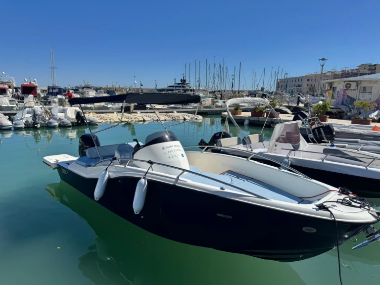 Clear Marine LIBRA OPEN 650 a louer à Bisceglie