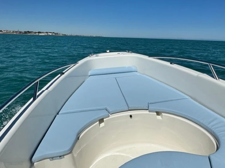 Location bateau Clear Marine LIBRA OPEN 650 à Bisceglie sur Samboat