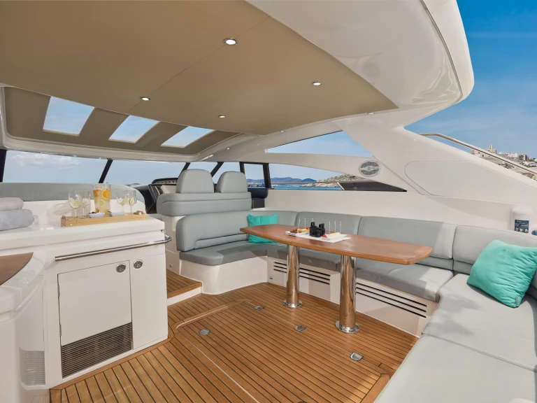 Location Bateau à moteur à Marina Botafoch - Princess Princess V58