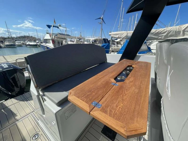 Louez un Kattum K 30 à Dénia