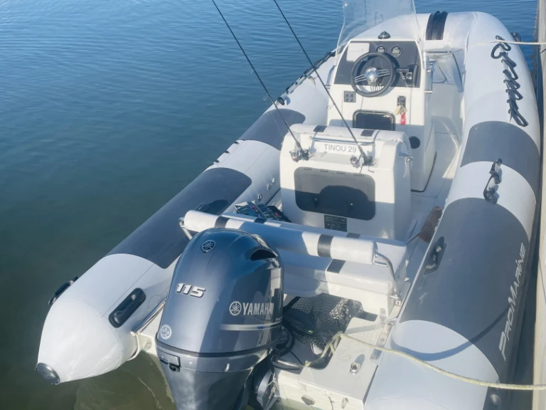 Semi-rigide à louer à La Trinité-sur-Mer au meilleur prix