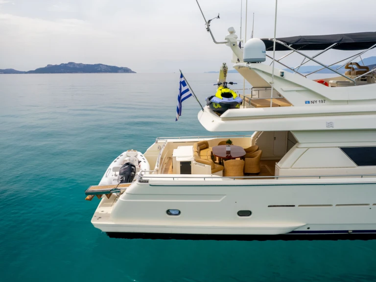 Louez un Ferretti Ferretti 80 à Marina Aliki