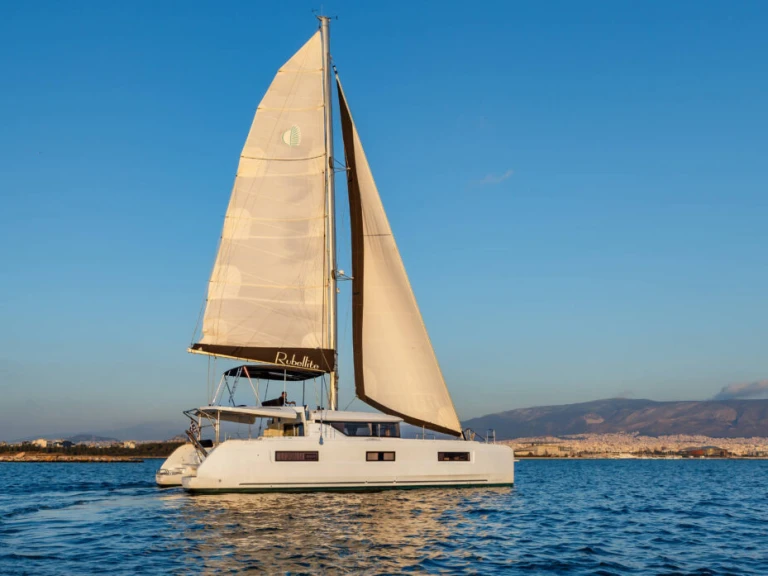 Louer Catamaran avec ou sans skipper Lagoon à Marina Aliki