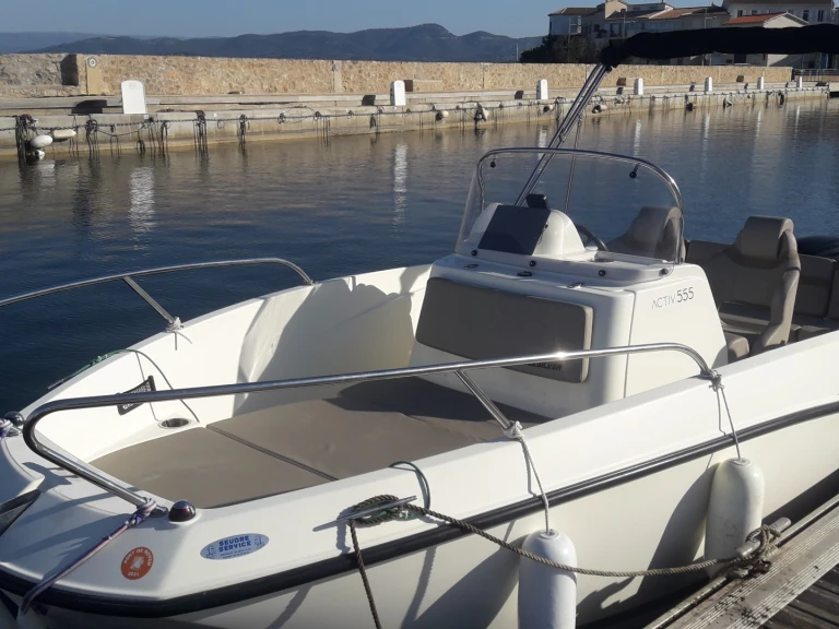 Location Bateau à moteur Quicksilver avec permis