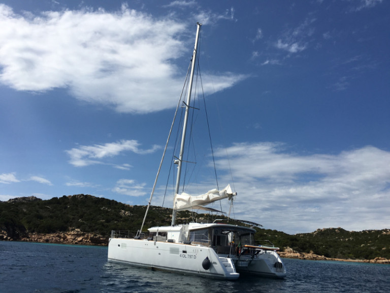 Catamaran à louer à Pouzoles au meilleur prix