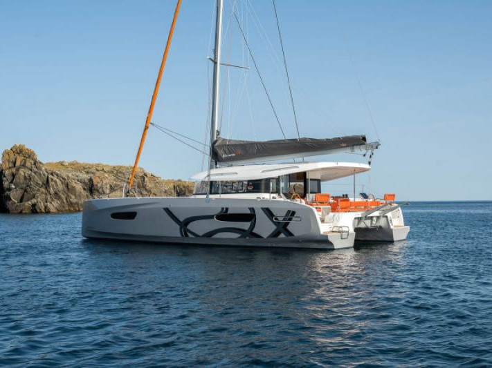 Louez un Excess Excess 14 à Île Raiatea
