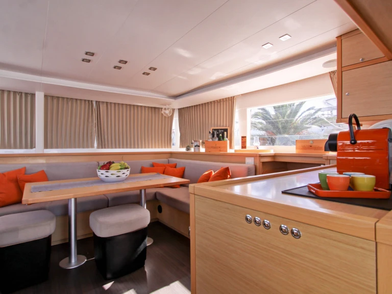 Catamaran à louer à Pouzoles au meilleur prix