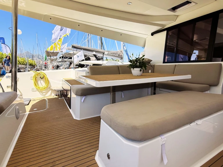 Fountaine Pajot Elba 45 a louer à Palerme