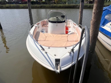 Elan Elan 17 CC da affittare a  Chioggia