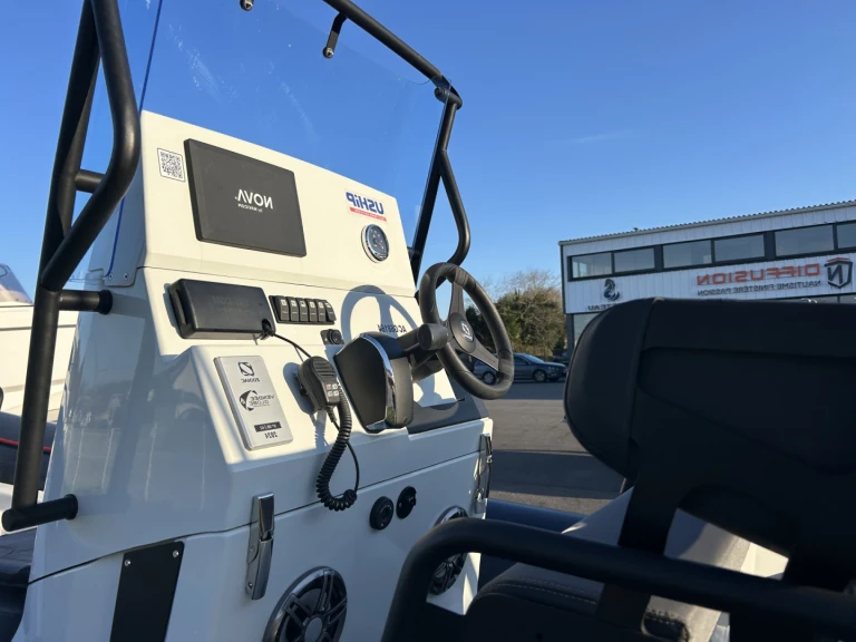 Location bateau Zodiac Pro 7 Vendée Globe à La Forêt-Fouesnant sur Samboat