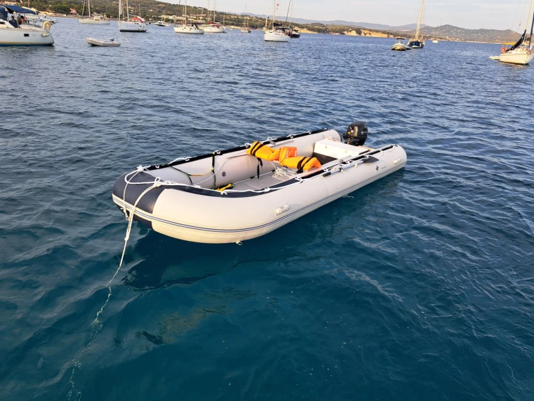 Bateau à moteur à louer à La Ciotat au meilleur prix