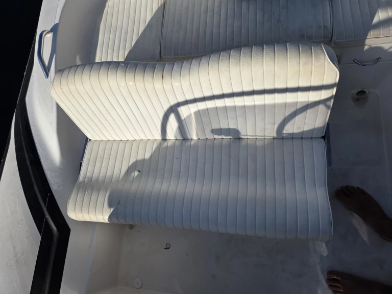 Louer Semi-rigide avec ou sans skipper Zar à Toulon