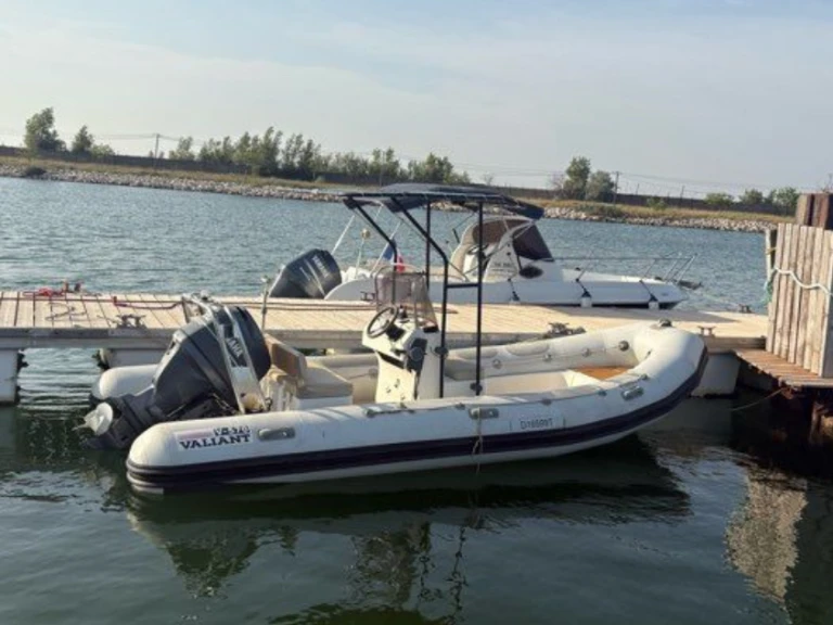 Location Semi-rigide à Carnon-Plage - Valiant DR 570