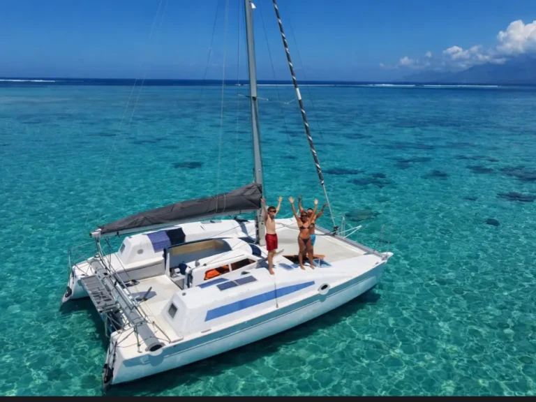 Location à Le Cap d'Agde - Edel Edel Cat 33 sur SamBoat