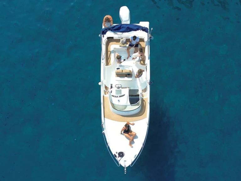 Louer Bateau à moteur avec ou sans skipper Saver à Portals Nous