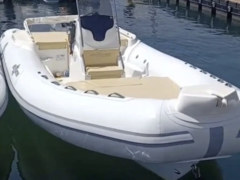 Location bateau Favignana pas cher Wave 20