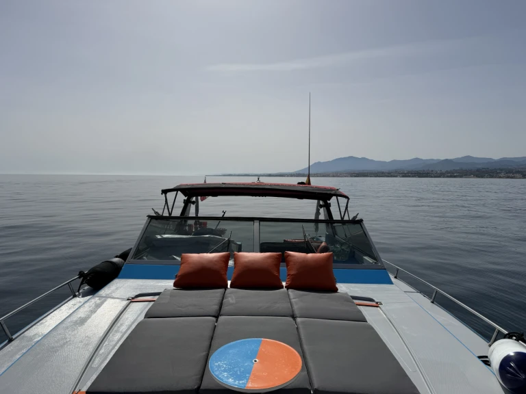 Location bateau Marbella pas cher Altura 47