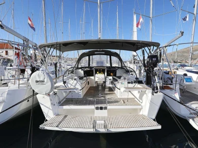 Bootverhuur Dufour Dufour 382 Grand Large in Pula via SamBoat