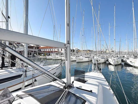 Louer Voilier avec ou sans skipper Dufour à Pula