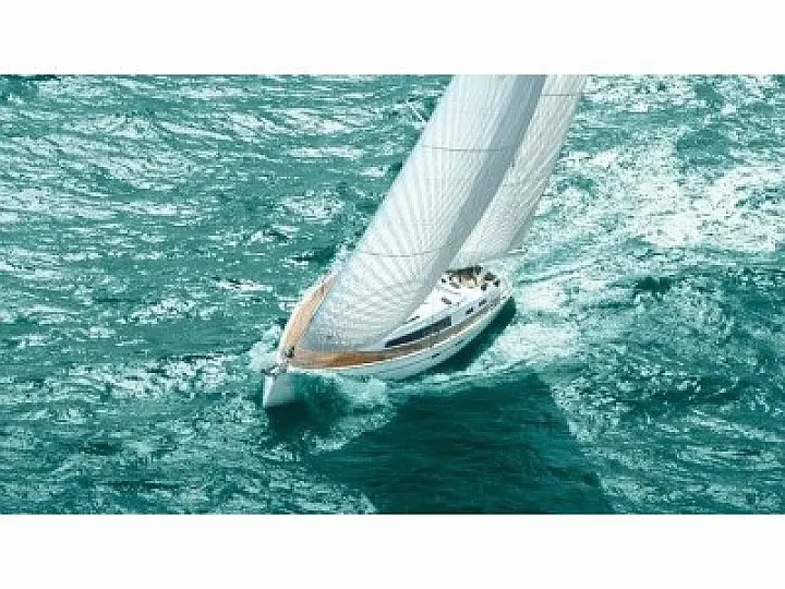 Louer Voilier avec ou sans skipper Bavaria à Álimos