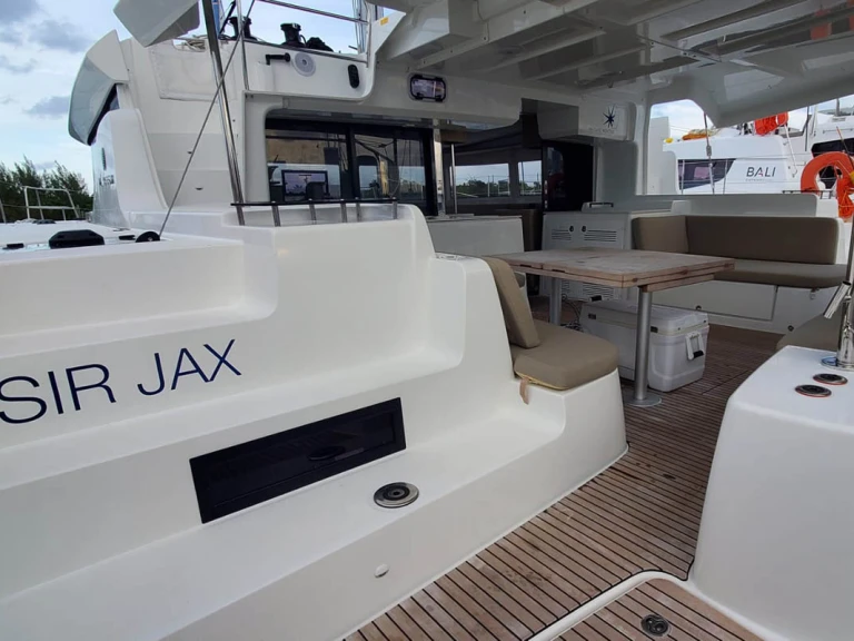 Location bateau Nassau pas cher Lagoon 46