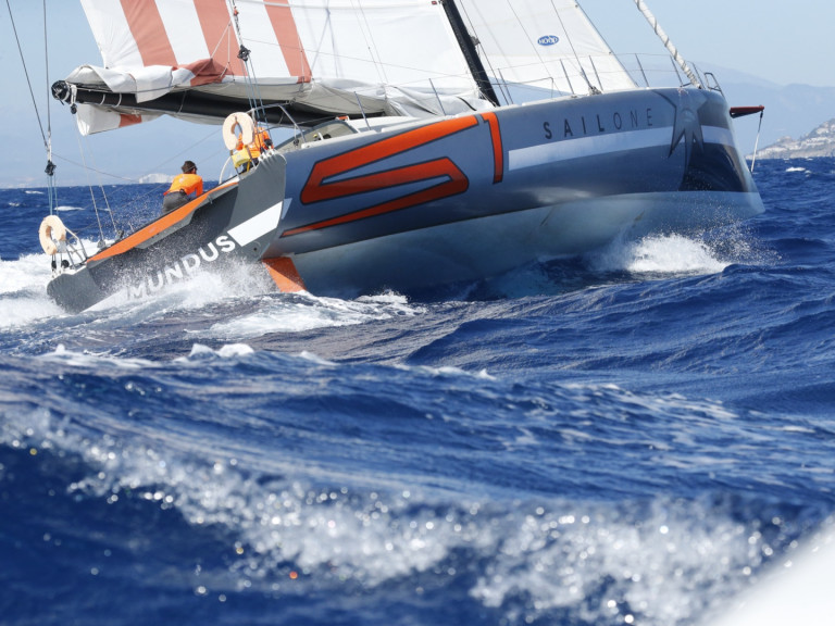 Location bateau Barcelone pas cher IMOCA 60