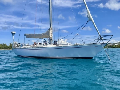 Barca a vela a noleggio a Porto di Cala Gonone al miglior prezzo