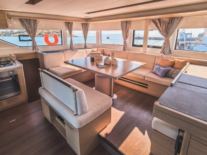 Location bateau Lagoon Lagoon 51 à Mykonos (Île) sur Samboat