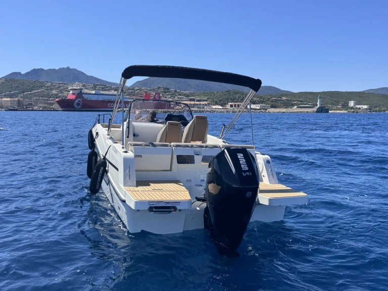 Bateau à moteur à louer à Propriano au meilleur prix