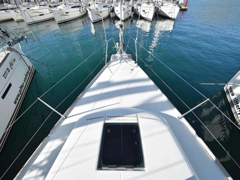 Location à Pula - Dufour Dufour 382 Grand Large sur SamBoat